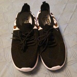 Sneakers, size 8 1/2, black with an animal print in back.